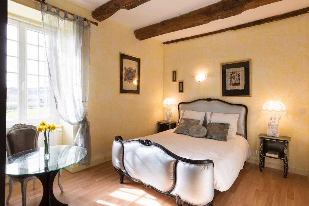 Chambres D'Hotes - Les Palmiers Corseul Kültér fotó